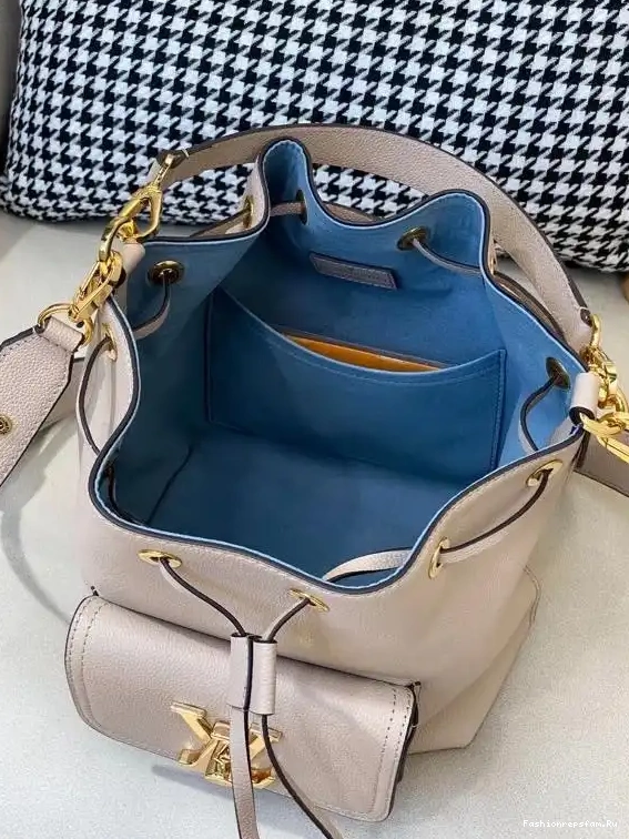FS CHEAP LOCKME LOUIS BUCKET VUITTON 0618
